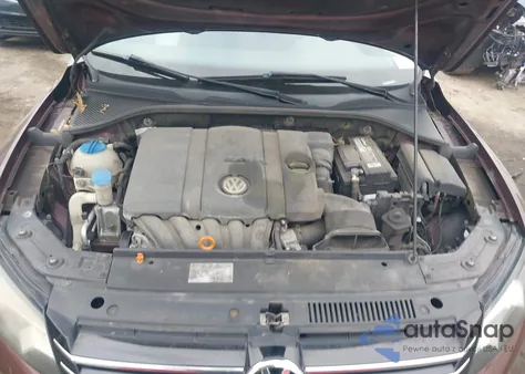 2013 Volkswagen Passat 2.5L Se из США, поврежденный, VIN 1VWBH7A39DC007940